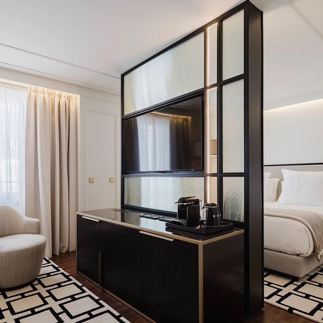 LISBON-CHIADO-HOTEL-JUNIOR-SUITE-FEATURES-2